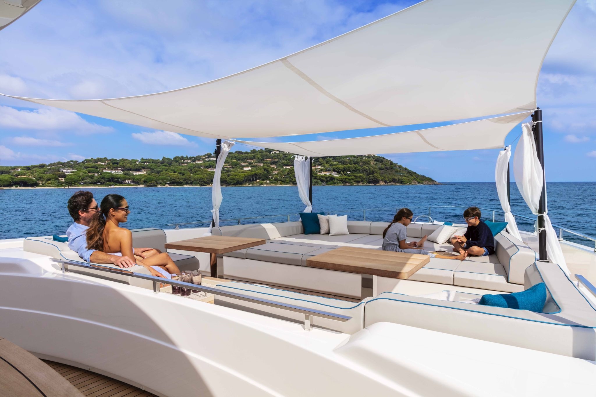 Yacht CIAO, Custom Line CHARTERWORLD Luxury Superyacht Charters